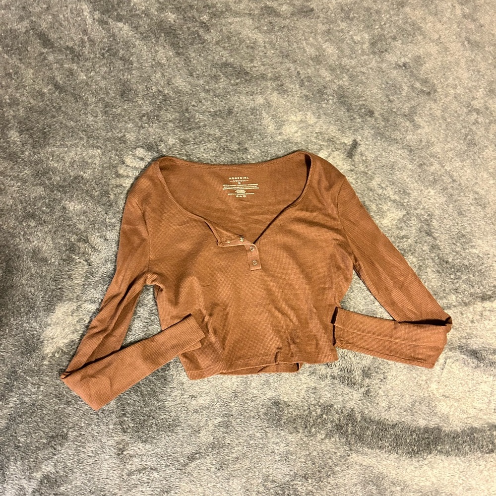 brown henley style waffled long sleeve size medium